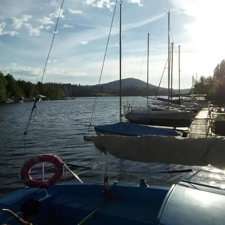 In Zator Near Je T D